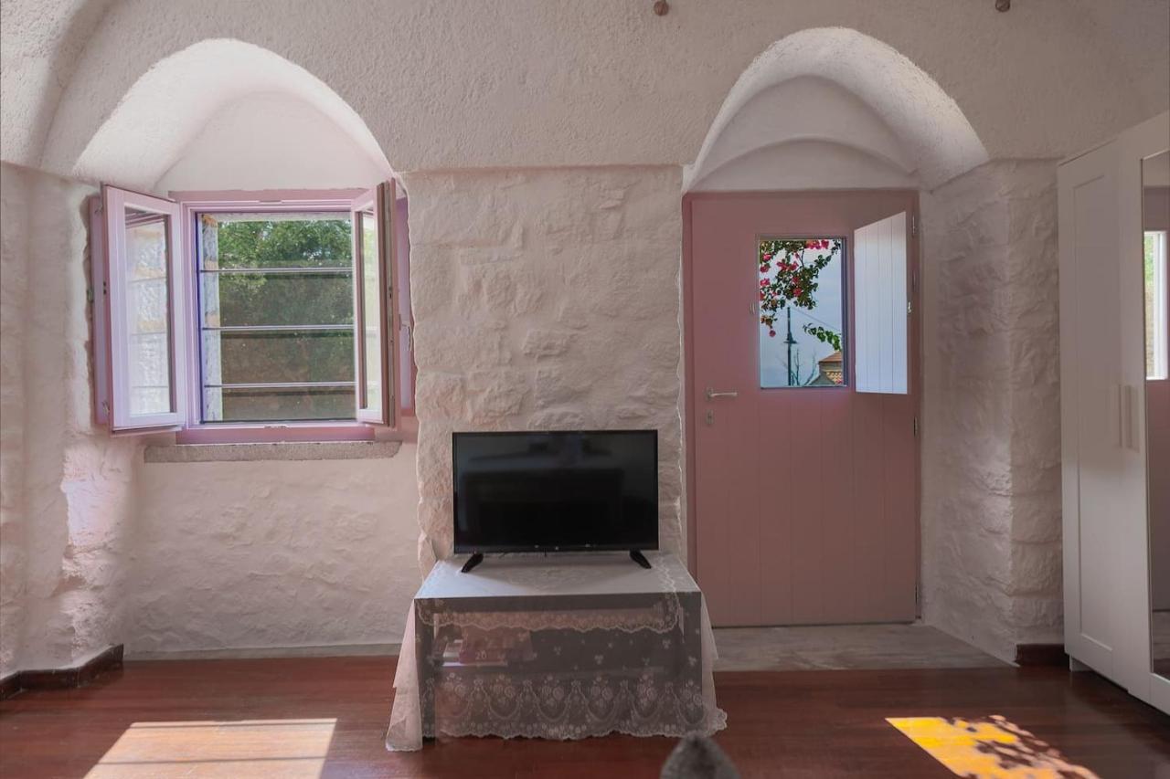 Iliana'S House - Spacious Cave House In The Center Of Areopolis Exterior photo